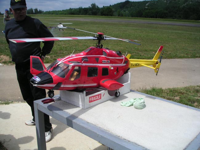 g_bell230_ferrari_1